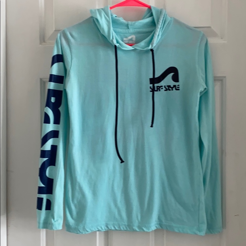 Women’s Size Small Surf Style Long Sleeve T-shirt